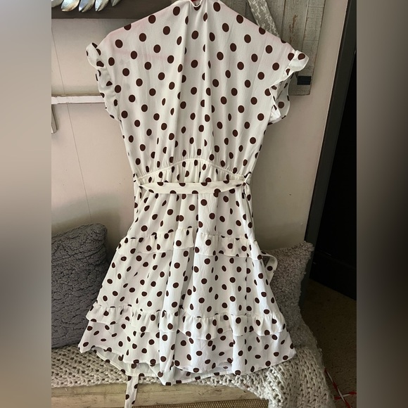 Size L pokadot white dress - Picture 2 of 3